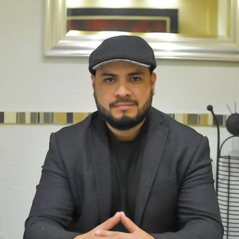 Dr. Carlos H. Armas